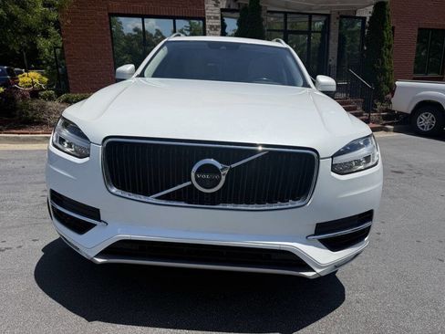 Used 2018 Volvo XC90 T5 Momentum w/ Convenience Package FWD image 2