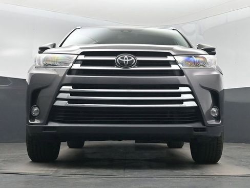 Used 2018 Toyota Highlander Limited image 31