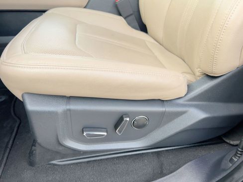 Used 2024 Ford Expedition Max Limited image 13