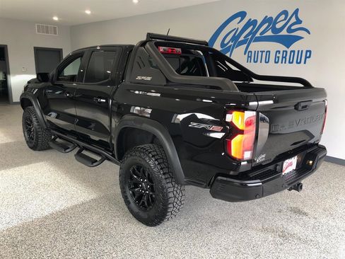 Used 2025 Chevrolet Colorado ZR2 w/ Midnight Edition image 4
