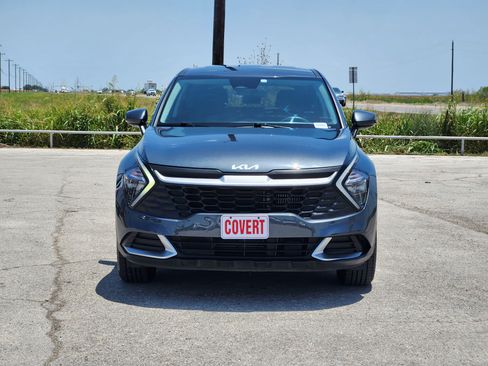 Used 2023 Kia Sportage LX AWD/4WD image 2