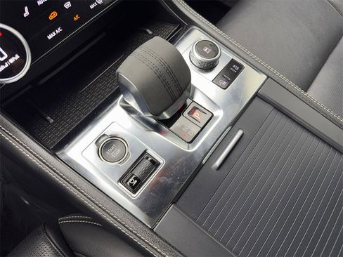 Used 2024 Jaguar F-PACE R-Dynamic S image 63