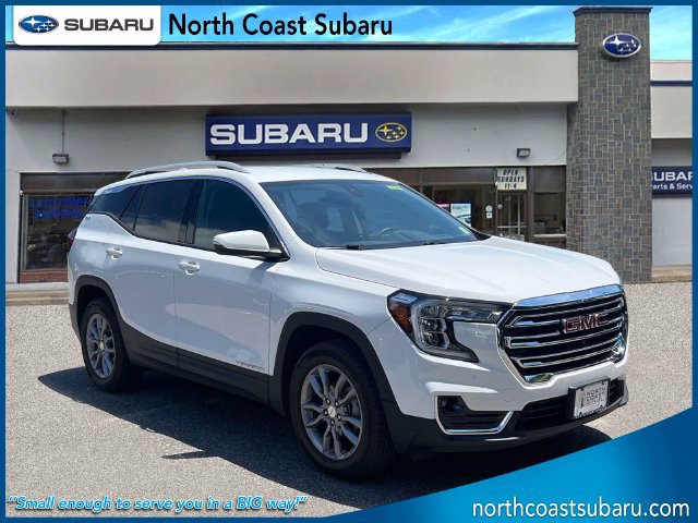 Used 2022 GMC Terrain SLT w/ Tech Package AWD/4WD image 1