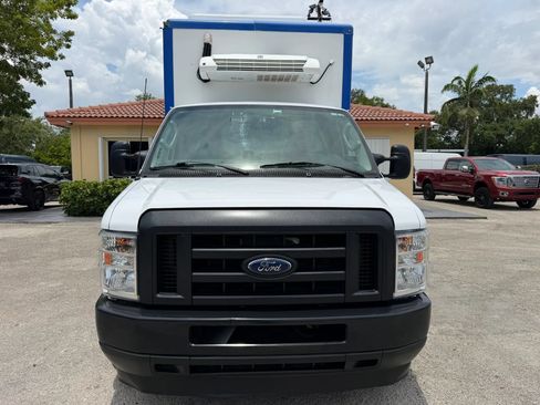 Used 2024 Ford E-350 and Econoline 350 Super Duty w/ Power Windows & Locks Group RWD image 16