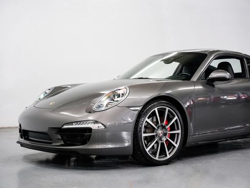 Used 2013 Porsche 911 Carrera 4S AWD/4WD image 32