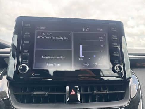 Used 2022 Toyota Corolla LE image 38