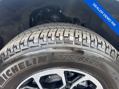 Used 2023 Ford Expedition XLT AWD/4WD image 20