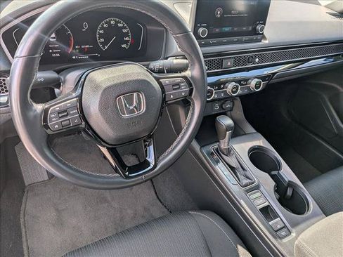 Used 2022 Honda Civic EX image 10
