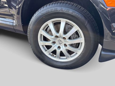 Used 2010 Porsche Cayenne AWD/4WD image 27