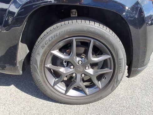 Used 2019 Jeep Grand Cherokee Limited X AWD/4WD image 33