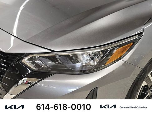 Used 2024 Nissan Sentra SV FWD image 14