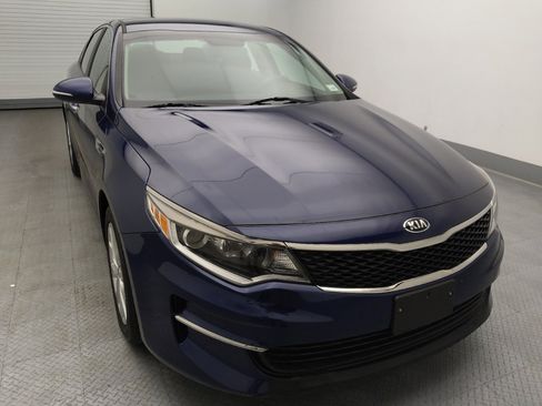 Used 2017 Kia Optima LX FWD image 14