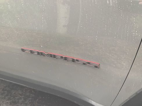 Used 2020 Jeep Compass Trailhawk image 8