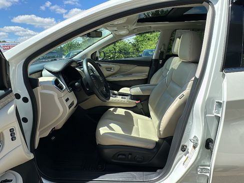 Used 2024 Nissan Murano SL AWD/4WD image 14