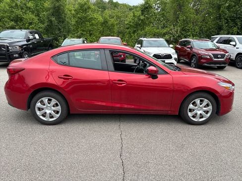 Used 2017 MAZDA MAZDA3 Sport FWD image 6