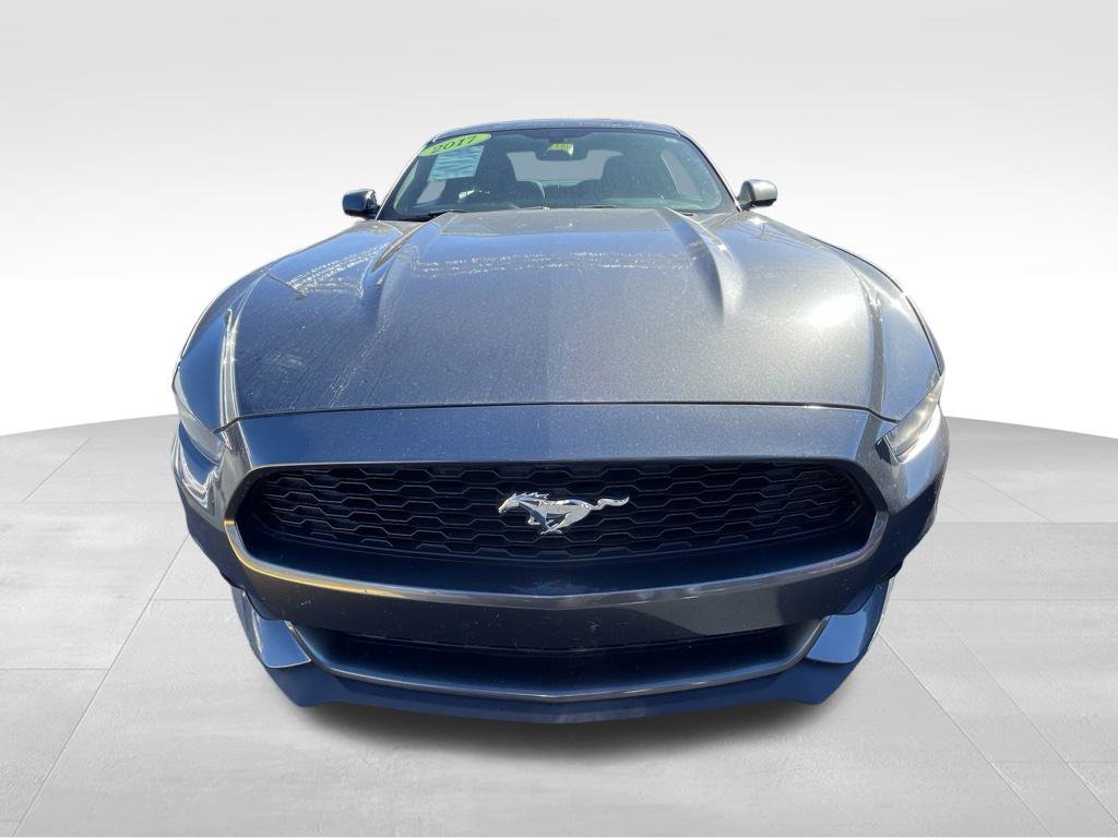 Used 2017 Ford Mustang Coupe RWD image 7
