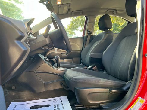 Used 2015 Chevrolet Sonic LT image 11