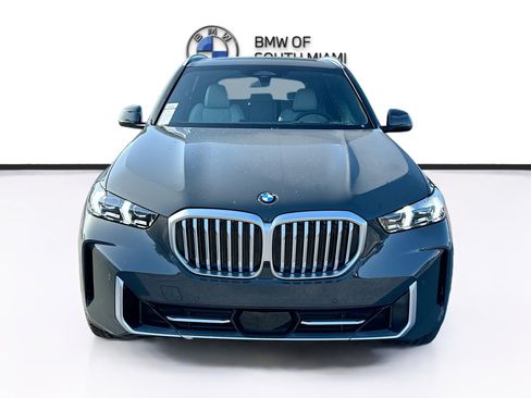 New 2026 BMW X5 sDrive40i w/ Premium Package RWD image 2