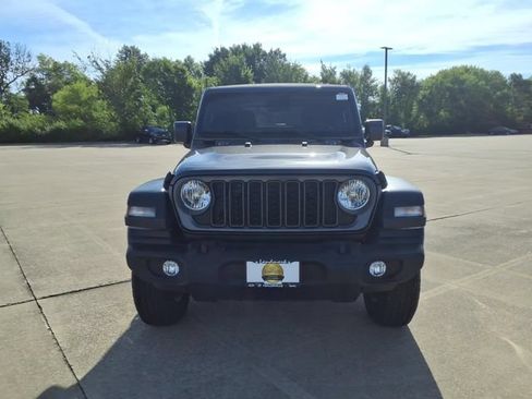 Used 2024 Jeep Wrangler Sport AWD/4WD image 24