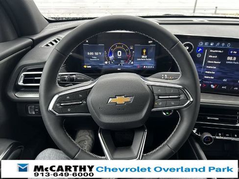 New 2026 Chevrolet Traverse LT image 9