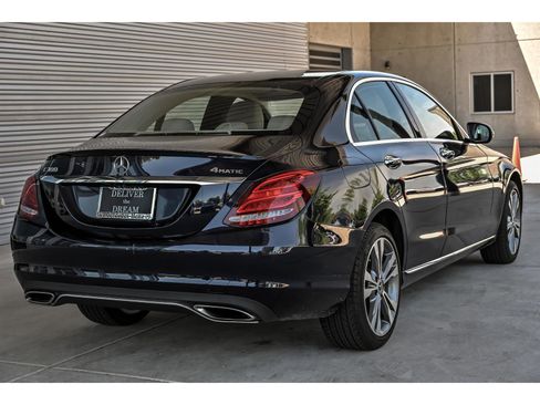 Used 2017 Mercedes-Benz C 300 4MATIC Sedan image 8