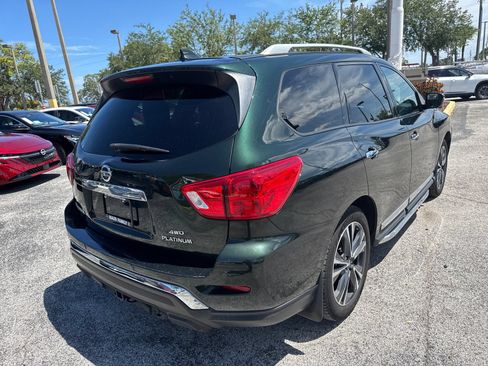 Used 2019 Nissan Pathfinder Platinum AWD/4WD image 11