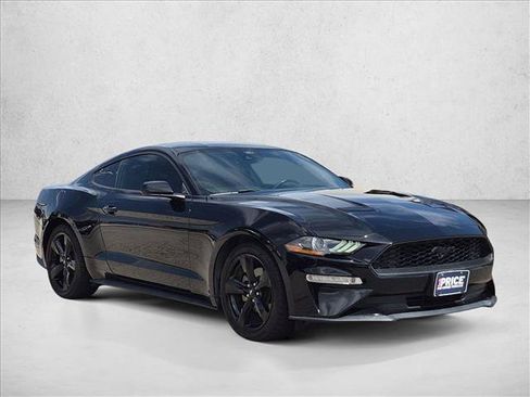 Used 2021 Ford Mustang Premium w/ Black Accent Package RWD image 3
