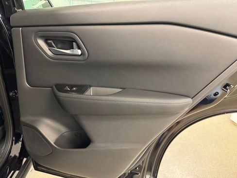 New 2026 Nissan Rogue SV image 25