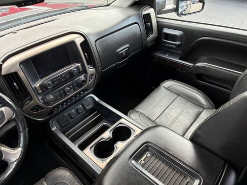 Used 2016 GMC Sierra 2500 Denali w/ Duramax Plus Package AWD/4WD image 18