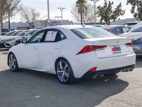 Used 2018 Lexus IS 300 image 6
