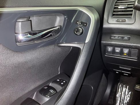 Used 2014 Nissan Altima 2.5 SV w/ Convenience Package FWD image 21