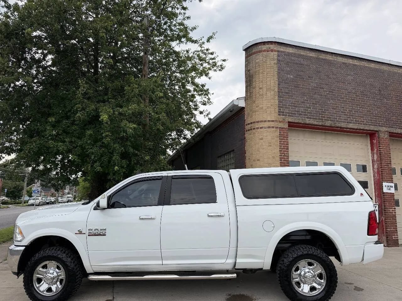 Used 2018 RAM 2500 SLT AWD/4WD image 12