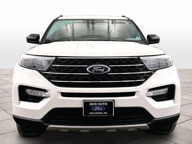 Used 2023 Ford Explorer XLT w/ Equipment Group 202A AWD/4WD image 3