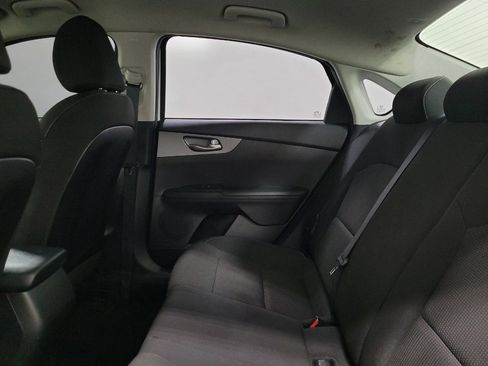 Used 2021 Kia Forte LXS FWD image 18