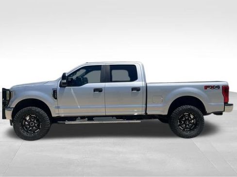 Used 2017 Ford F250 XL w/ STX Appearance Package AWD/4WD image 6