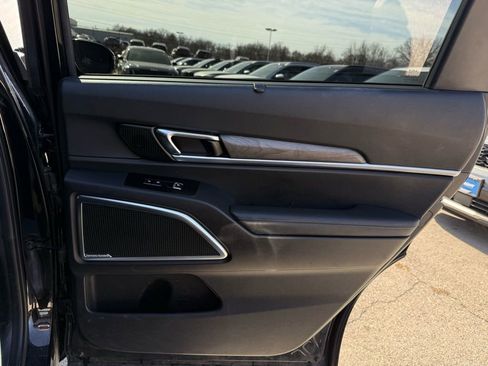 Certified 2024 Kia Telluride SX Prestige X-Line AWD/4WD image 16