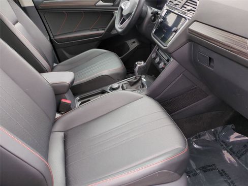 Used 2024 Volkswagen Tiguan Wolfsburg Edition AWD/4WD image 20