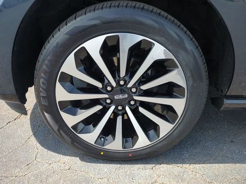 Certified 2022 Lincoln Navigator Reserve RWD image 10