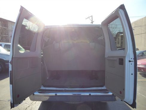Used 2009 Ford E-350 and Econoline 350 XL image 26