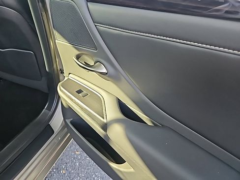 Used 2021 Lexus ES 350 w/ Premium Package image 43