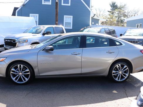 Used 2024 Chevrolet Malibu LT image 2