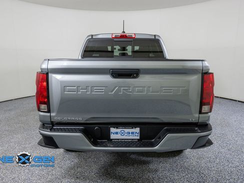 Used 2023 Chevrolet Colorado LT w/ LT Convenience Package AWD/4WD image 6