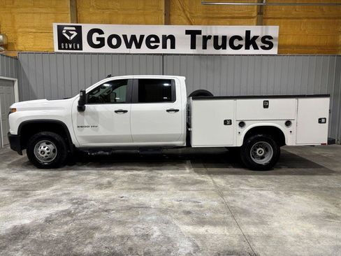 Used 2021 Chevrolet Silverado 3500 W/T w/ WT Convenience Package AWD/4WD image 2