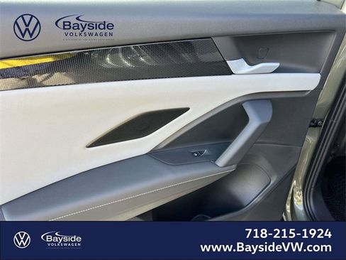 New 2026 Volkswagen Tiguan SE R-Line image 12