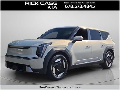 Used 2024 Kia EV9 Light Long Range RWD image 1