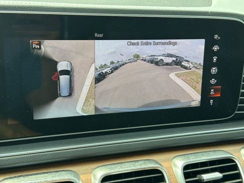 Used 2023 Mercedes-Benz GLS 450 4MATIC image 40