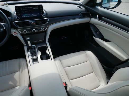 Used 2019 Honda Accord EX-L image 11