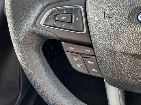 Used 2015 Ford Focus SE image 41