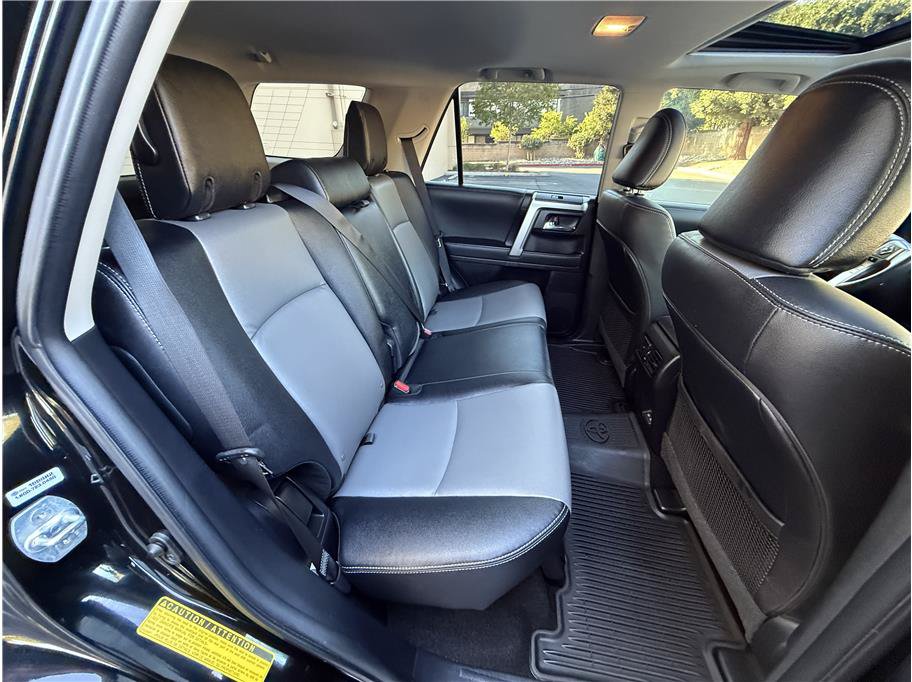 Used 2023 Toyota 4Runner SR5 Premium w/ Moonroof Package AWD/4WD image 20
