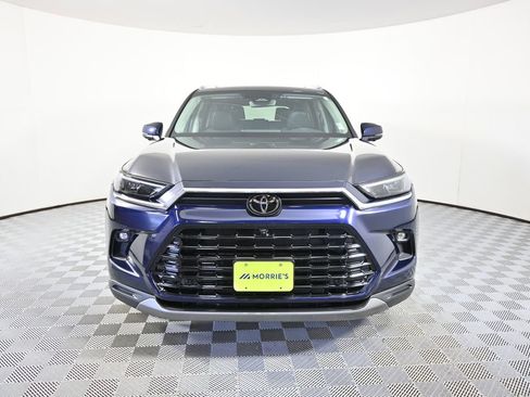 Used 2024 Toyota Grand Highlander AWD image 10
